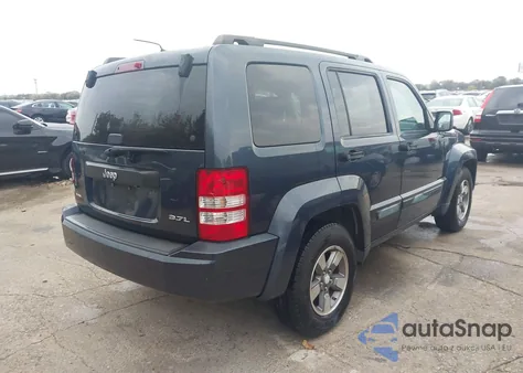 2008 Jeep Liberty Sport из США, поврежденный, VIN 1J8GP28K18W240932